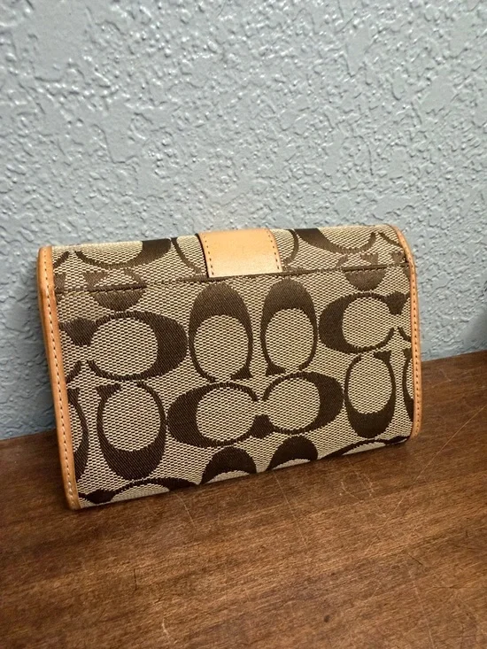 Y2K Coach Brown and Tan Signature Canvas Shoulder Bag with Wallet - Picture 17 of 17